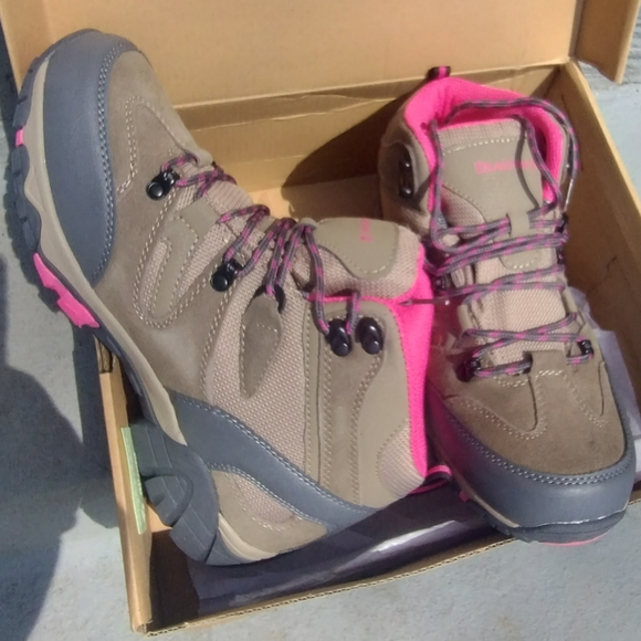 Bearpaw Women's Hiking Boots - Gray and Pink - Picture 1 of 4
